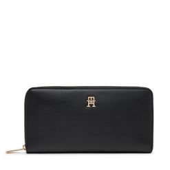 Portfel Tommy Hilfiger. Czarne portfele damskie Tommy Hilfiger. Za 229.99 zł.