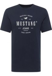 Męski T-Shirt Mustang Style Alex Dark Sapphire 1018004 4136. Niebieskie t-shirty męskie Mustang, m, bez wzorów, bez kołnierzyka, bez ramiączek. Za 79.99 zł.