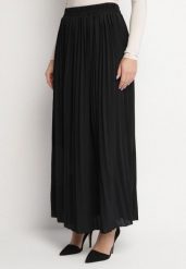 Czarna Spódnica o Rozkloszowanym Kroju z Plisami i Gumką w Talii Ulithra. Czarne spódnice damskie Born2be, na co dzień, l, bez wzorów, eleganckie, maxi, dopasowane. Za 59.99 zł.