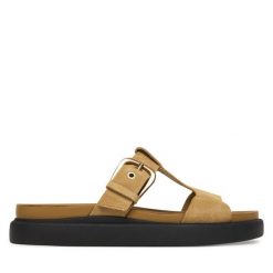 Klapki Clarks. Brązowe klapki damskie Clarks, bez wzorów, bez obcasa, bez zapięcia. Za 429.99 zł.