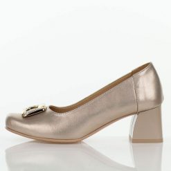 Złote B skórzane Polskie czółenka damskie Deoni D667. Żółte czółenka damskie Deoni, na lato, bez wzorów, z materiału, biznesowe, z okrągłym noskiem, bez obcasa, na obcasie, bez zapięcia. W wyprzedaży za 386.10 zł.