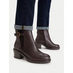 Botki Lasocki. Brązowe botki damskie Lasocki, bez wzorów, bez obcasa, na słupku, bez zapięcia. Za 269.99 zł.