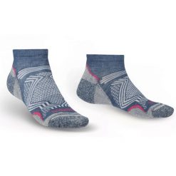 Skarpety trekkingowe damskie Bridgedale Hike Coolmax UltraLight Denim. Zielone skarpetki damskie Bridgedale, bez wzorów, z denimu. Za 74.99 zł.