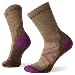 Skarpety Trekkingowe Damskie Smartwool Hike Light Cushion Crew Socks. Czarne skarpetki damskie Smartwool, bez wzorów, z wełny. Za 100.99 zł.