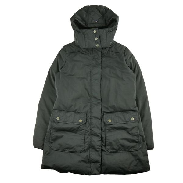 Second life - Męska czarna parka - Stan dobry. Czarne parki męskie Hugo Boss, m, bez wzorów, z materiału, eleganckie, bez kołnierzyka, bez kaptura. Za 422.96 zł.