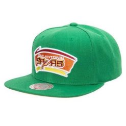 Czapka typu snapback San Antonio Spurs NBA Like Mike Hwc. Zielone czapki damskie Mitchell & Ness, bez wzorów, sportowe. Za 190.50 zł.