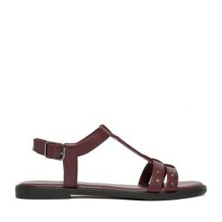 Sandały Lasocki. Czerwone sandały damskie Lasocki, bez wzorów, bez obcasa, na płaskiej podeszwie, bez zapięcia. Za 159.99 zł.