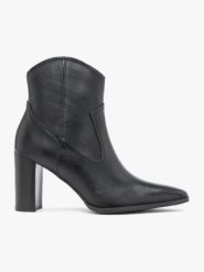 Czarne botki kowbojki na wysokim obcasie. Czarne botki damskie Ryłko, bez wzorów, ze skóry, eleganckie, bez obcasa, na obcasie, bez zapięcia. Za 599.99 zł.