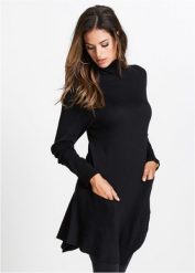 Długi sweter z mieszanki wiskozy. Czarne swetry nierozpinane damskie bonprix, bez wzorów, z wiskozy, eleganckie, z asymetrycznym kołnierzem, bez ramiączek. Za 127.99 zł.