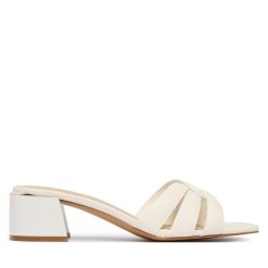 Klapki Aldo. Białe klapki damskie Aldo, bez wzorów, bez obcasa, bez zapięcia. Za 269.99 zł.