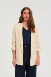 Marynarka z marszczonymi rękawami żółta. Żółte marynarki i żakiety damskie MOODO, bez wzorów, z elastanu, bez kołnierzyka, bez ramiączek. Za 159.99 zł.