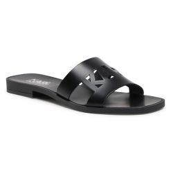 Klapki KARL LAGERFELD. Czarne klapki damskie KARL LAGERFELD, bez wzorów, bez obcasa, bez zapięcia. Za 419.99 zł.