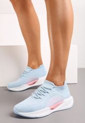 Niebieskie Wsuwane Buty Sportowe z Siateczki z Ozdobną Wstawką na Podeszwie Winnstona. Niebieskie obuwie sportowe damskie Born2be, bez wzorów, z materiału, z okrągłym noskiem, bez zapięcia. Za 89.99 zł.
