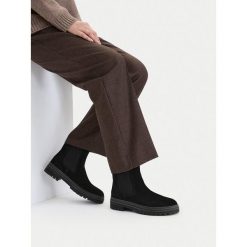 Sztyblety Lasocki. Czarne botki damskie Lasocki, bez wzorów, bez obcasa, na płaskiej podeszwie, bez zapięcia. Za 249.99 zł.
