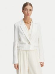 Guess Marynarka W6GN03 W1742 Biały Regular Fit. Białe marynarki i żakiety damskie Guess, z aplikacjami, z syntetyku, bez kołnierzyka, bez ramiączek. Za 614.99 zł.