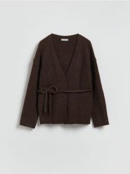 Kardigan z wiązaniem - brązowy. Brązowe kardigany damskie Reserved, l, bez wzorów, z dzianiny, bez kołnierzyka. Za 149.99 zł.