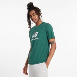 Koszulka męska New Balance MT41502NWG – zielona. Zielone koszulki sportowe męskie New Balance, m, bez wzorów, z bawełny, bez ramiączek. Za 69.99 zł.