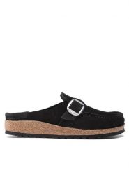Birkenstock Klapki Buckley 1017826 Czarny. Czarne klapki damskie Birkenstock, bez wzorów, ze skóry, bez obcasa, bez zapięcia. Za 539.99 zł.