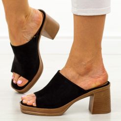 Czarne klapki damskie na słupku Potocki 54309. Czarne klapki damskie POTOCKI, na lato, bez wzorów, z jeansu, biznesowe, bez obcasa, na platformie, bez zapięcia. Za 159.00 zł.