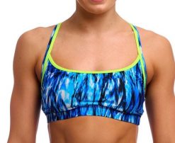 Strój dwuczęściowy Funkita Sports Top Wing Streak - góra od bikini. Niebieskie stroje kąpielowe damskie Funkita, l, bez wzorów, z elastanu. Za 139.00 zł.