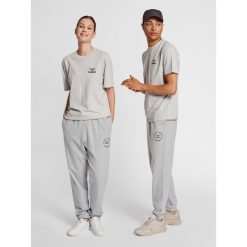 Spodnie dresowe Hummel GC Loyalty. Szare spodnie dresowe damskie Hummel, bez wzorów, z dresówki, sportowe. Za 234.00 zł.