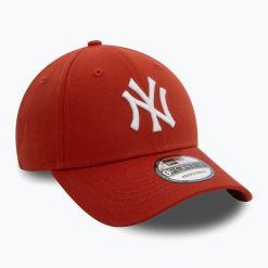 Czapka z daszkiem New Era League Essential 9FORTY New York Yankees. Czerwone czapki damskie New Era, na zimę, bez wzorów. Za 109.99 zł.