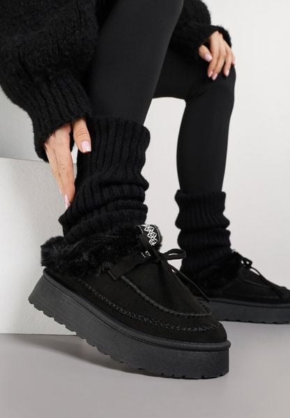 Czarne Wsuwane Śniegowce w Rustykalnym Stylu z Kokardą i Futrem Tusora. Czarne śniegowce damskie Born2be, bez zapięcia. Za 99.99 zł.