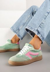 Jasnozielone Sneakersy Kultowe Tenisówki z Ozdobnymi Przeszyciami i Tweedem Koriarea. Zielone trampki i tenisówki damskie Born2be, bez wzorów, z jeansu, bez zapięcia. Za 89.99 zł.