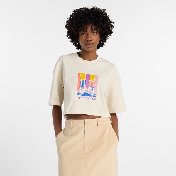 Koszulka damska New Balance WT53904LIN – beżowa. Brązowe bluzki damskie New Balance, l, bez wzorów, z bawełny, klasyczne, bez kołnierzyka, bez ramiączek. Za 169.99 zł.