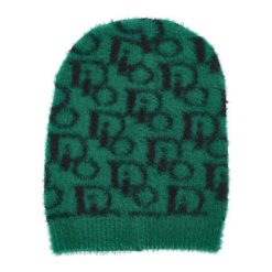 Zielona Elegancka Czapka Alpaka Damska Armodo. Zielone czapki damskie Armodo, bez wzorów, z materiału, eleganckie. Za 49.99 zł.