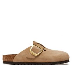 Klapki Birkenstock. Brązowe klapki damskie Birkenstock, bez wzorów, bez obcasa, bez zapięcia. Za 769.99 zł.