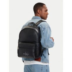 Plecak Calvin Klein. Czarne plecaki męskie Calvin Klein, bez wzorów, sportowe. Za 529.99 zł.