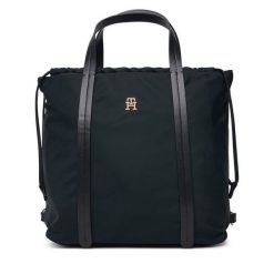 Plecak Tommy Hilfiger. Czarne plecaki damskie Tommy Hilfiger, bez wzorów, z nylonu. Za 489.99 zł.