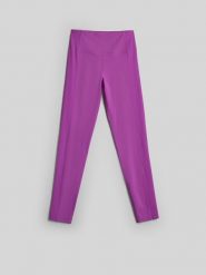 4F Legginsy do jogi szybkoschnące damskie - różowe XS. Czerwone legginsy damskie 4F, bez wzorów, z materiału. Za 149.99 zł.
