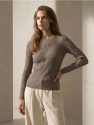 Prążkowany sweter z wiskozą - Inny. Swetry nierozpinane damskie Sinsay, l, bez wzorów, prążkowane, bez kołnierzyka, bez ramiączek. Za 29.99 zł.