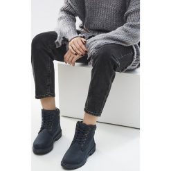Granatowe Traperki Untoward. Trapery damskie Born2be, bez zapięcia. Za 79.99 zł.