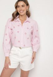 Różowa Bawełniana Koszula z Ozdobnym Haftem Doviene. Czerwone koszule damskie Born2be, l, bez wzorów, z bawełny, eleganckie, bez kołnierzyka, bez ramiączek. Za 59.99 zł.