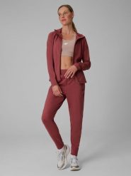 4F Spodnie treningowe szybkoschnące damskie - brązowe M. Brązowe spodnie dresowe damskie 4F, bez wzorów, sportowe. Za 179.99 zł.