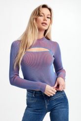 Sweter damski ICE PLAY. Swetry nierozpinane damskie Ice Play, xs, bez wzorów, bez kołnierzyka, bez ramiączek. W wyprzedaży za 569.50 zł.