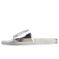 Klapki damskie Superga 1908-Pumetu. Szare klapki damskie Superga, na lato, bez wzorów, z gumy, bez obcasa, bez zapięcia. Za 130.15 zł.