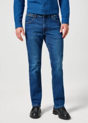 WRANGLER MĘSKIE SPODNIE JEANSOWE GREENSBORO DARK TRAILS 112358221 W15Q008815. Jeansy męskie Wrangler, z jeansu. Za 229.99 zł.