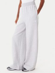 Adidas Spodnie dresowe Off Placed 3-Stripes KA0833 Szary Wide Leg. Szare spodnie dresowe damskie Adidas, bez wzorów, z bawełny. Za 239.99 zł.