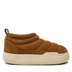 Botki Moon Boot. Brązowe botki damskie Moon Boot, bez wzorów, bez obcasa, na płaskiej podeszwie, bez zapięcia. Za 599.99 zł.