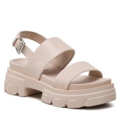 Sandały DeeZee. Brązowe sandały damskie DeeZee, bez wzorów, bez obcasa, na płaskiej podeszwie, bez zapięcia. Za 149.99 zł.