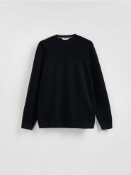 Sweter z półgolfem - czarny. Czarne swetry męskie Reserved, l, bez wzorów, z dzianiny, bez kołnierzyka, bez ramiączek. Za 129.99 zł.