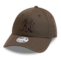 Damska czapka z daszkiem New Era MLB New York Yankees. Brązowe czapki damskie New Era, bez wzorów, casualowe. Za 170.50 zł.