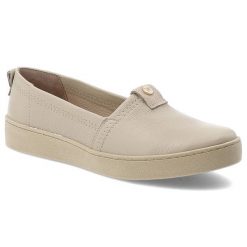 Beżowe Półbuty Armodo Stylowe Wsuwane Obuwie Damskie. Brązowe półbuty damskie Armodo, bez wzorów, ze skóry, eleganckie, bez obcasa, bez zapięcia. Za 309.00 zł.