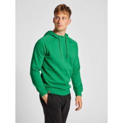 Bluza z kapturem Hummel Red Classic. Zielone bluzy męskie Hummel, xl, bez wzorów, sportowe, bez ramiączek, z kapturem. Za 217.50 zł.