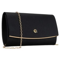 Czarna kopertówka damska wykonana ze skóry ekologicznej, zapinana klipsem magnetycznym Rovicky R-XS028-1. Czarne torebki do ręki damskie ROVICKY, bez wzorów, ze skóry ekologicznej, bez dodatków. Za 54.99 zł.