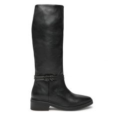 Kozaki Calvin Klein. Czarne kozaki damskie Calvin Klein, bez wzorów, bez obcasa, na płaskiej podeszwie, bez zapięcia. Za 1,199.00 zł.